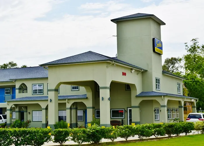 Scottish Inn And Suites Alvin