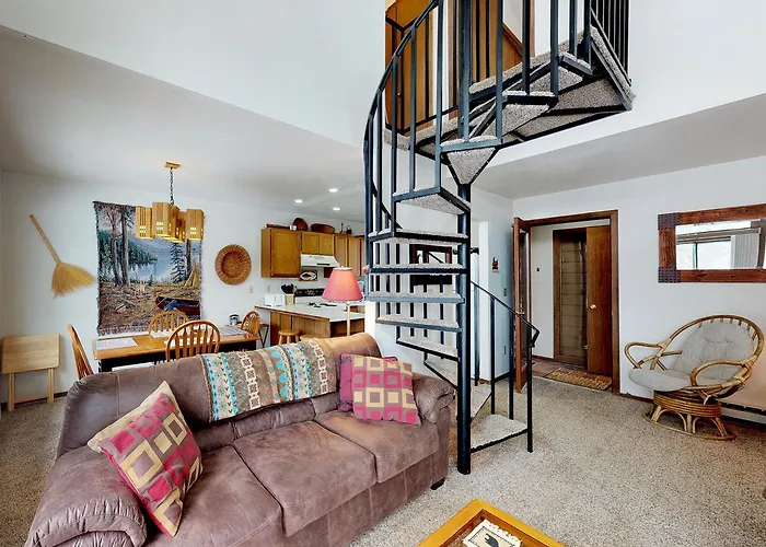 Meadows Condo Unit #16 McCall
