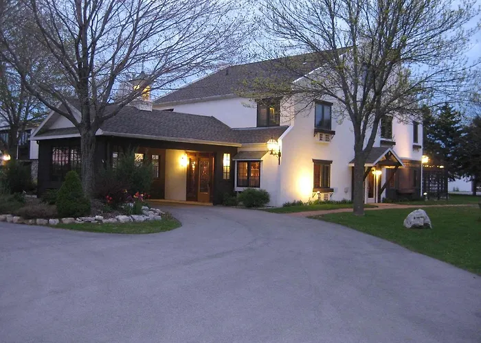 Settlement Courtyard Inn & Lavender Spa