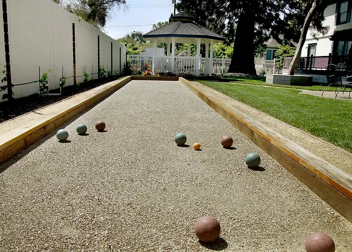 Arbor Guest House Napa