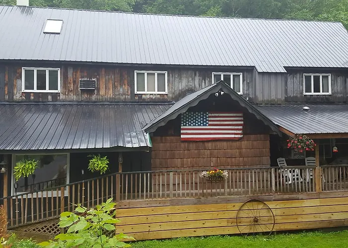 Whisperin' Pines Chalet Cooperstown