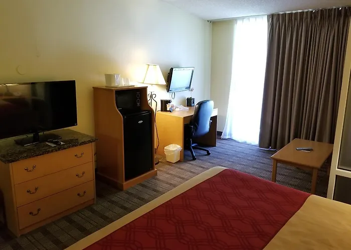 Econo Lodge Inn & Suites Santa Maria 