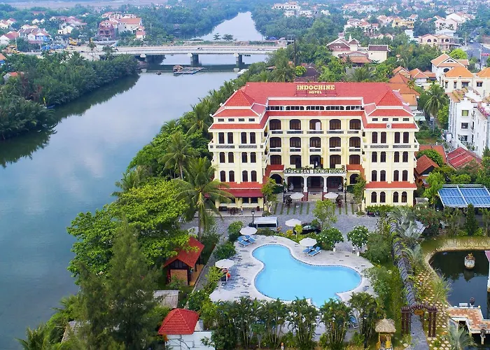Lu Na Diamond Riverside Hotel