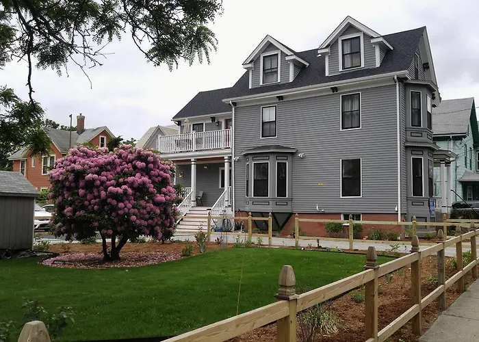 Davis Square Inn