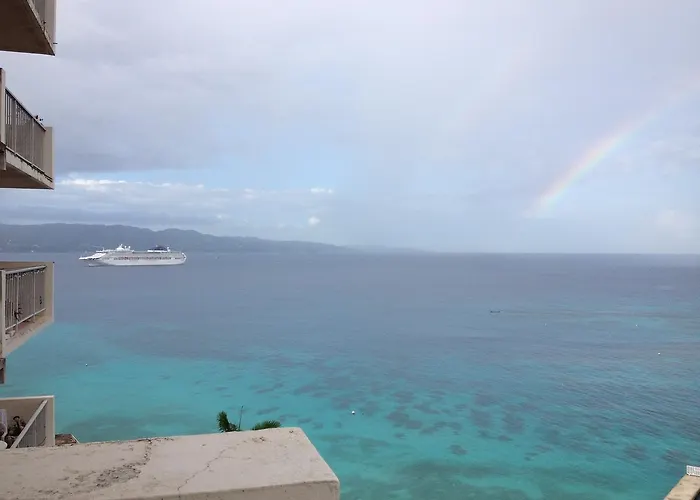 Montego Bay Club-Delux Seaside Condo