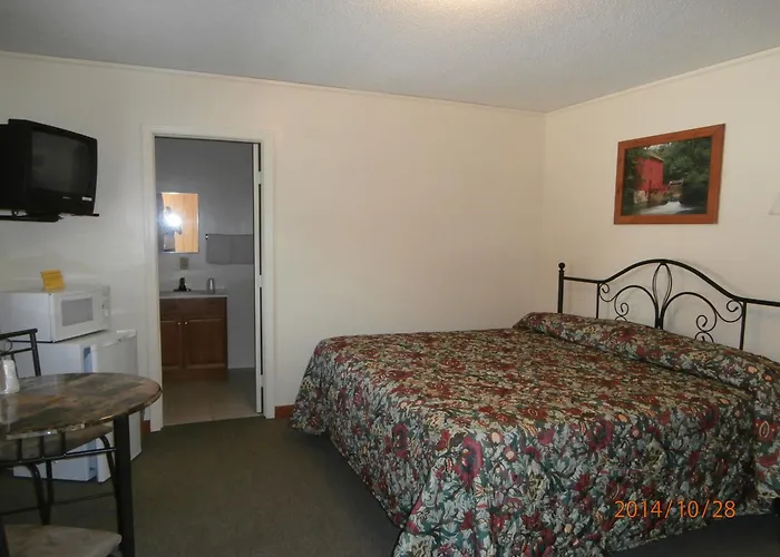 Riverbend Lodging Bryson City