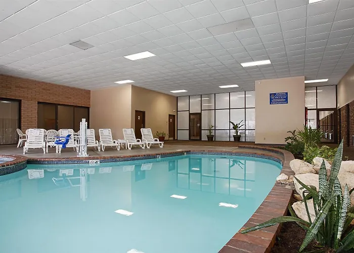 Best Western Hospitality House