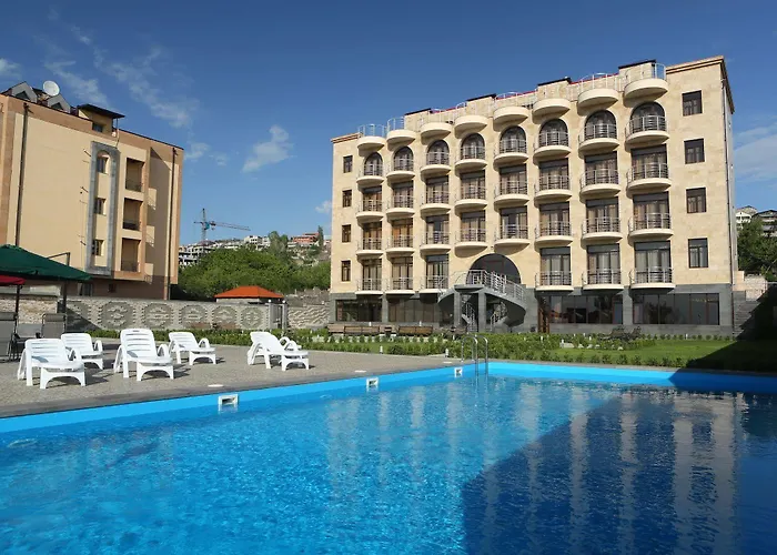 Nare Hotel