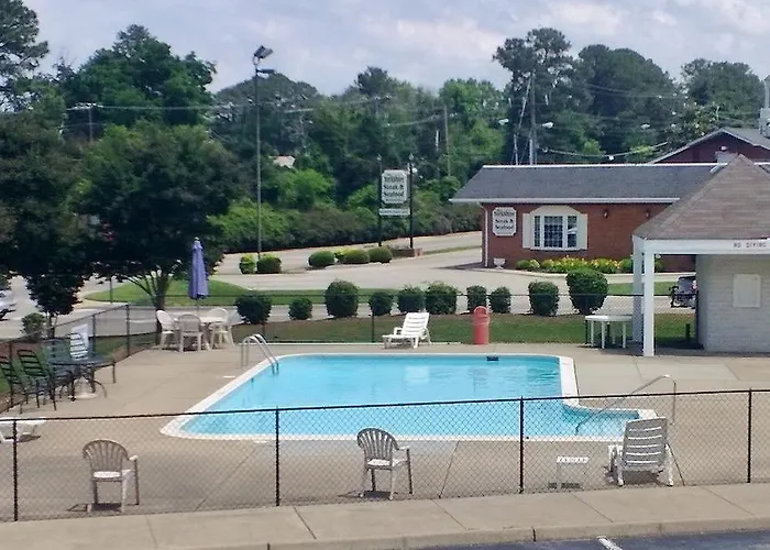 Quarterpath Inn & Suites Williamsburg