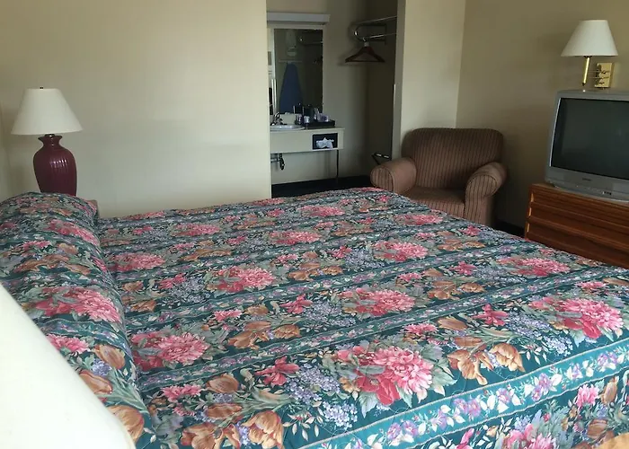Quarterpath Inn & Suites Williamsburg