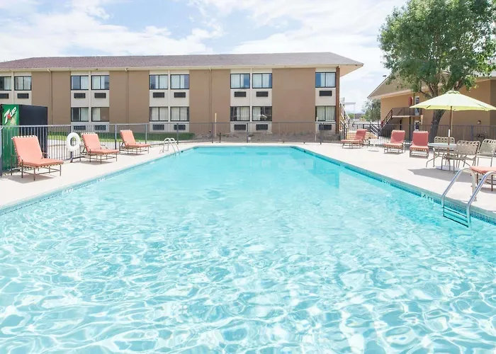 Ramada By Wyndham Albuquerque East