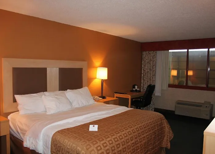 Clarion Hotel University Hotel & Conference Center