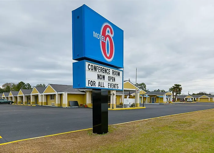 Motel 6 Enterprise Al