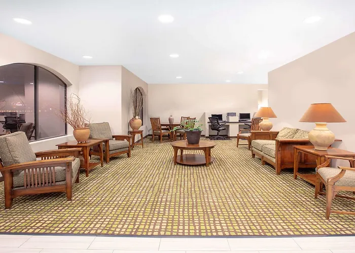 Baymont By Wyndham Roswell