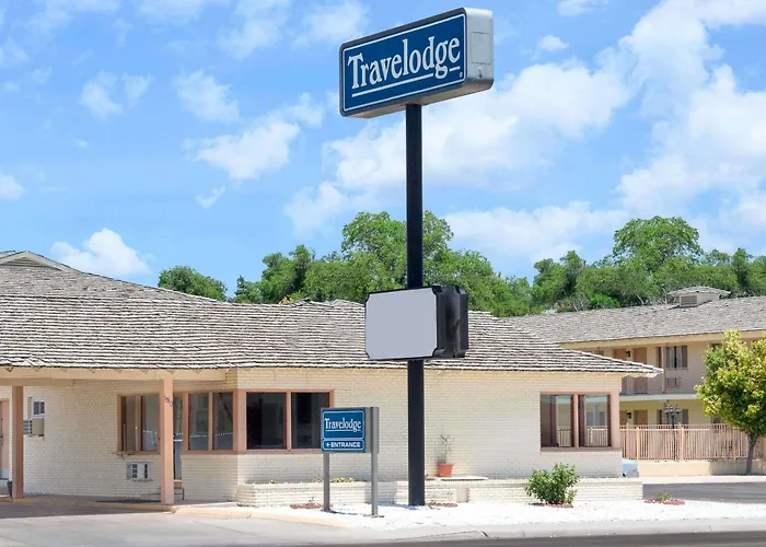 Travelodge By Wyndham Dodge City