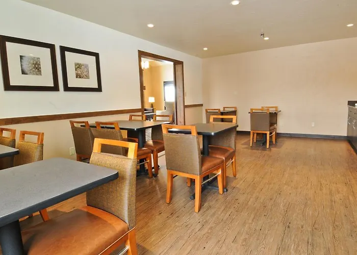 Alpine Inn Frisco