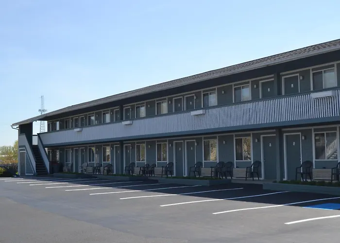 The Ship Motel Alexandria Bay
