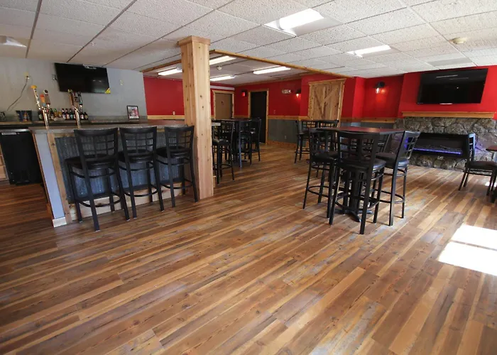 Blackstone Lodge And Suites Lead