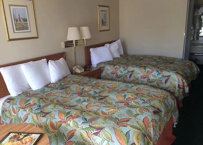 Quarterpath Inn & Suites Williamsburg