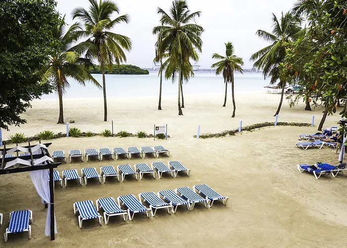 Bellevue Dominican Bay Boca Chica 