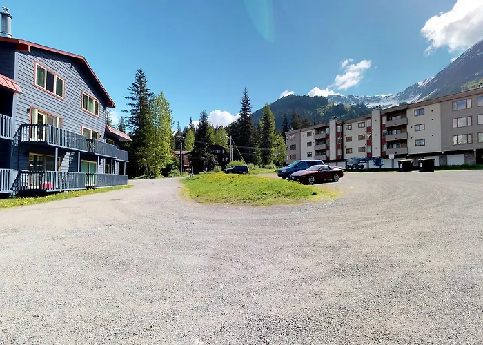 Brighton #116 Apartment Girdwood