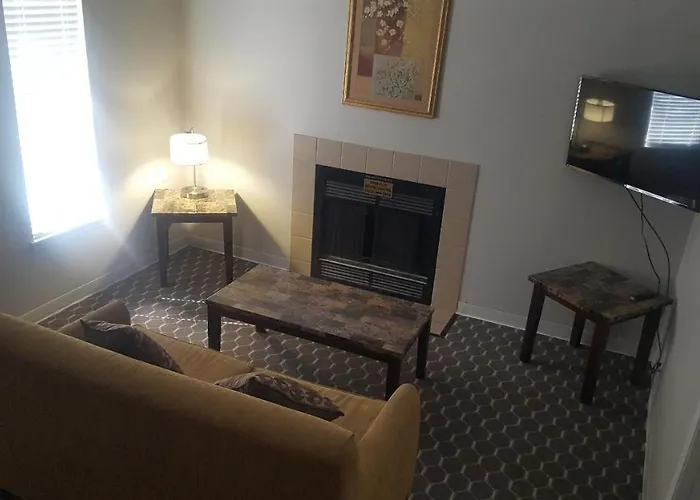 Sterling Hotel And Suites Clive