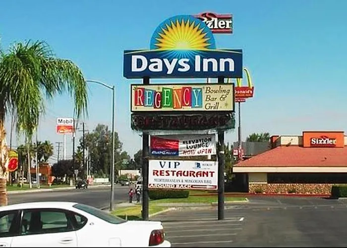 Days Inn By Wyndham Bakersfield