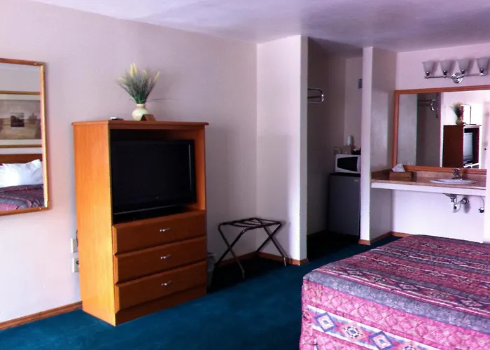 Legacy Inn Price
