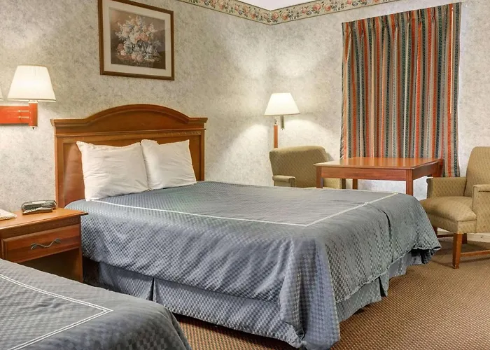 Rodeway Inn & Suites Williamsburg