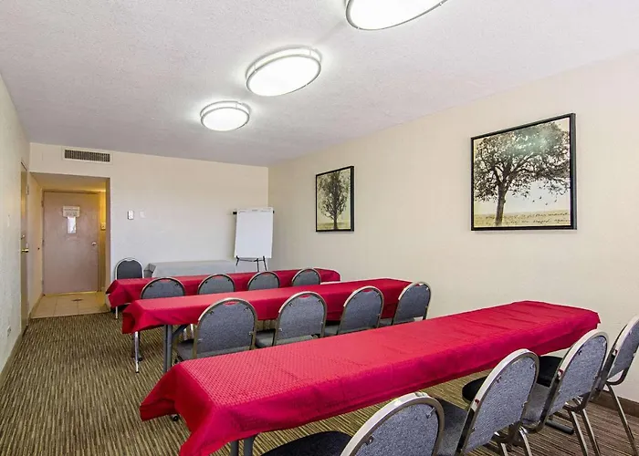 Quality Inn & Suites Denver Stapleton