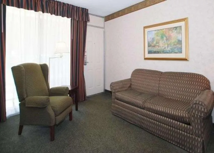 Rodeway Inn Conference Center