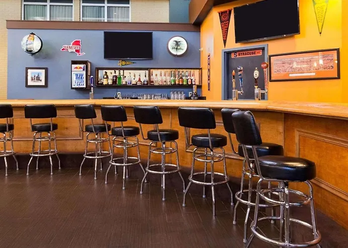Comfort Inn & Suites Airport Syracuse