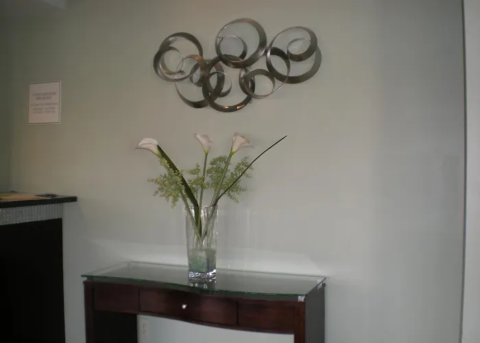 Quality Suites Central Colorado Springs