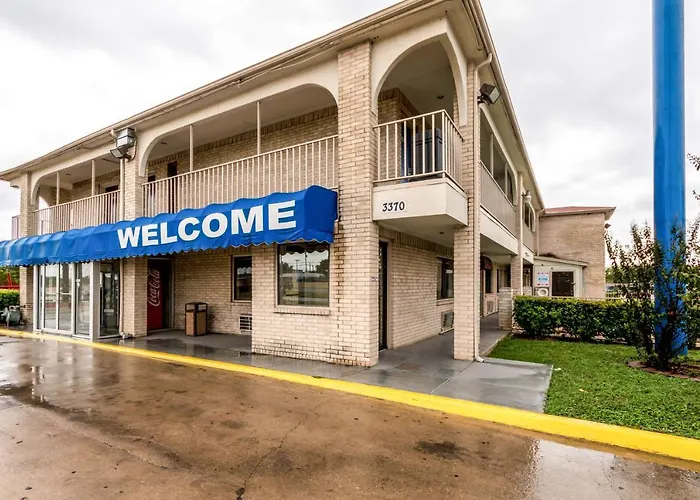 Motel 6 San Antonio, Tx - Frost Bank Center
