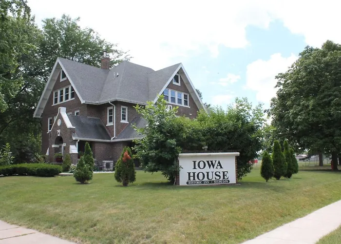 Iowa House Historic Inn