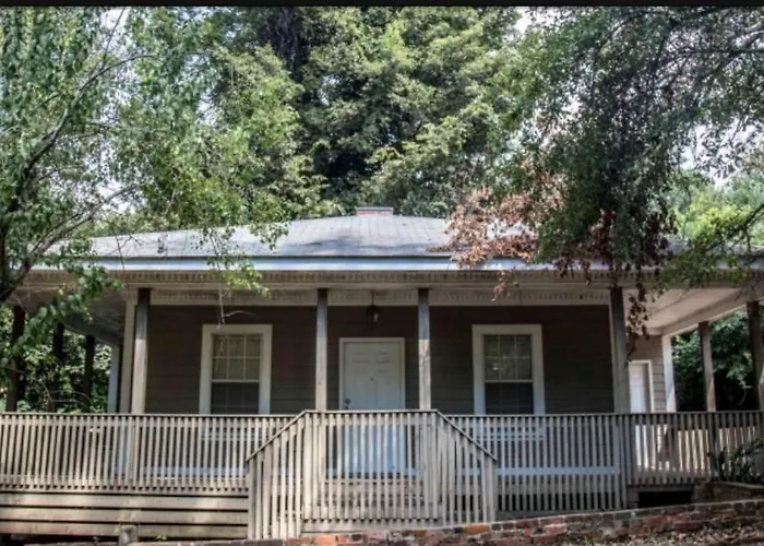 Clark House Inn