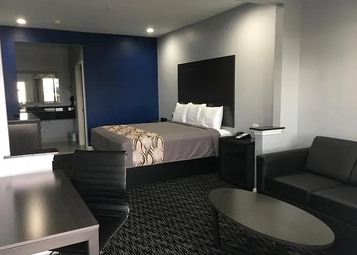 Platinum Inn And Suites Houston