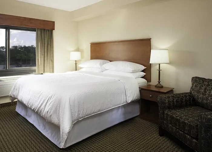 Four Points By Sheraton Fort Myers Airport