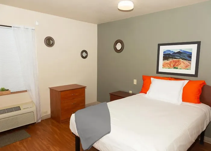 Siegel Select Alexandria Hotel