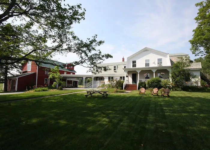 Maple Hill Farm Inn