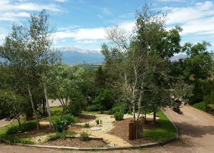 Lofty Living Bud & Brkfst Colorado Springs