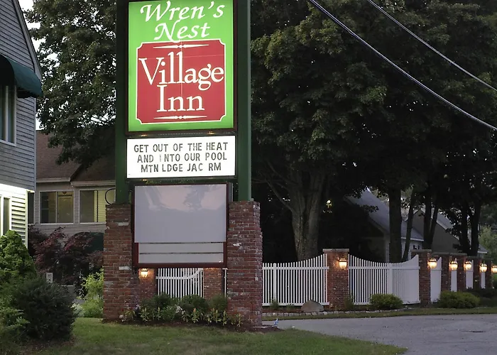 Wren'S Nest Village Inn