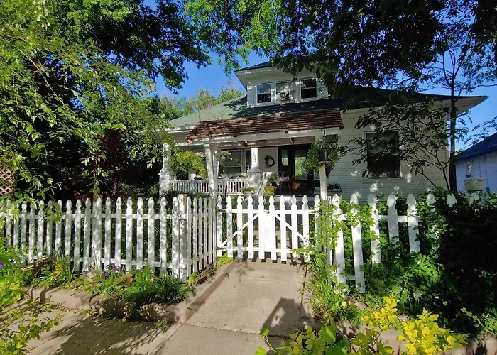 Delano Bed And Breakfast Wichita
