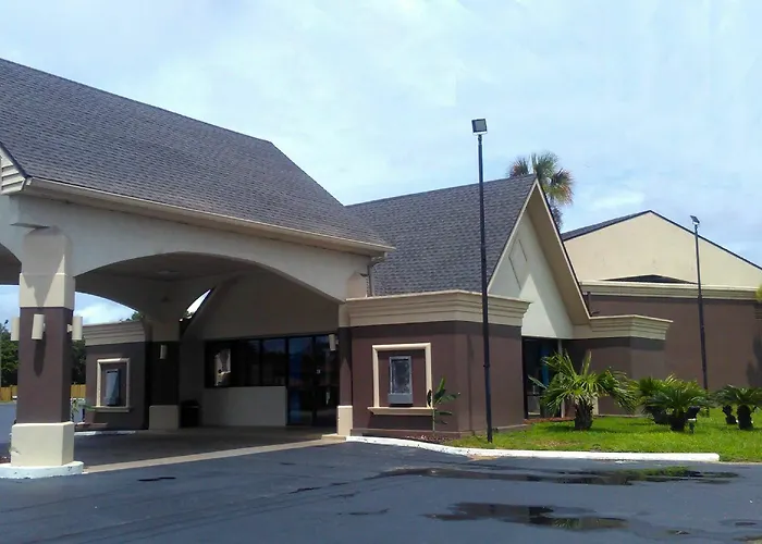 Surestay Plus Hotel By Best Western Pensacola