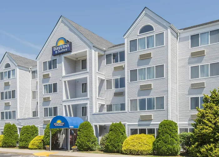 Days Inn & Suites By Wyndham Groton Near The Casinos
