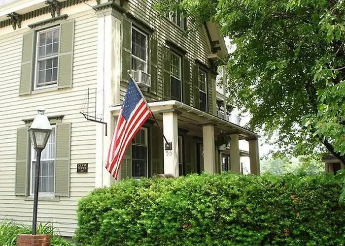 The Thistle Inn Boothbay Harbor