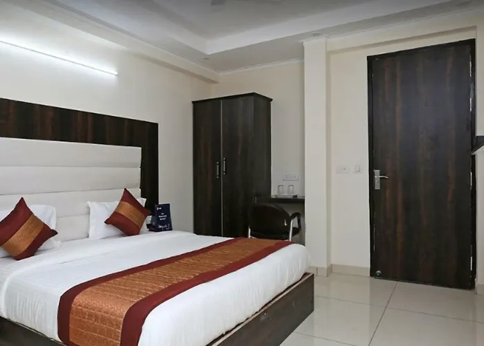 The Jal Mahal Hotel Jaipur