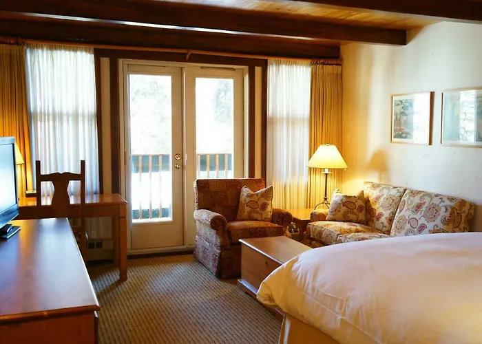 Post Hotel And Spa Lake Louise