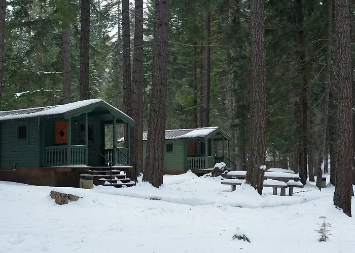 The Suttle Lodge & Boathouse Camp Sherman