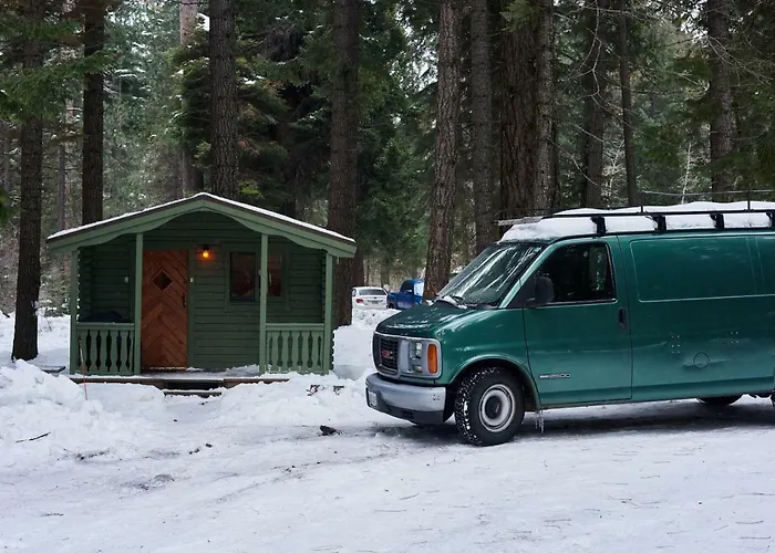 The Suttle Lodge & Boathouse Camp Sherman